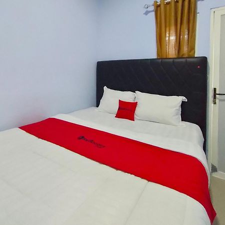 Hotel Reddoorz Syariah Near Stasiun Wates à Wates  Extérieur photo
