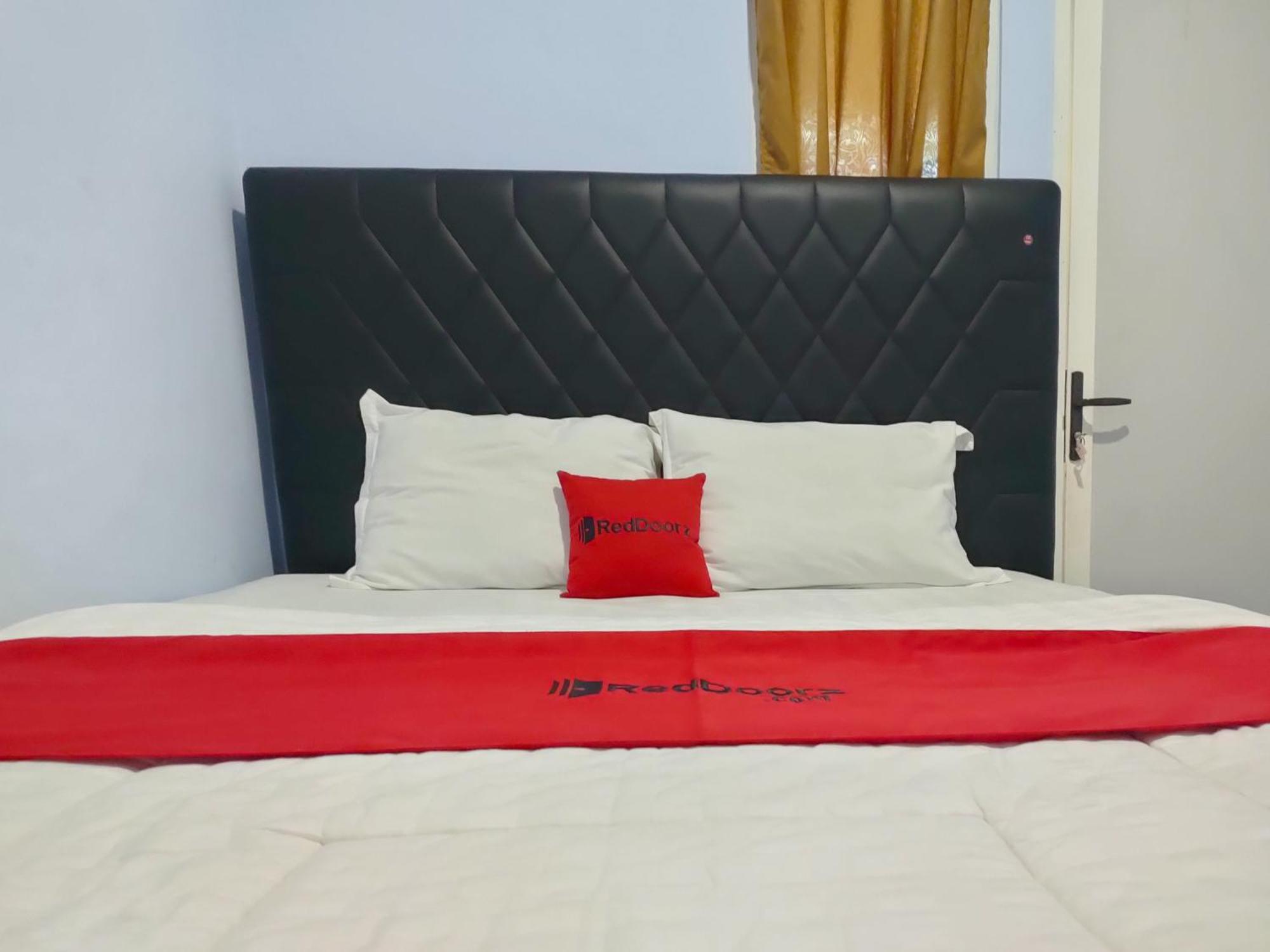 Hotel Reddoorz Syariah Near Stasiun Wates à Wates  Extérieur photo