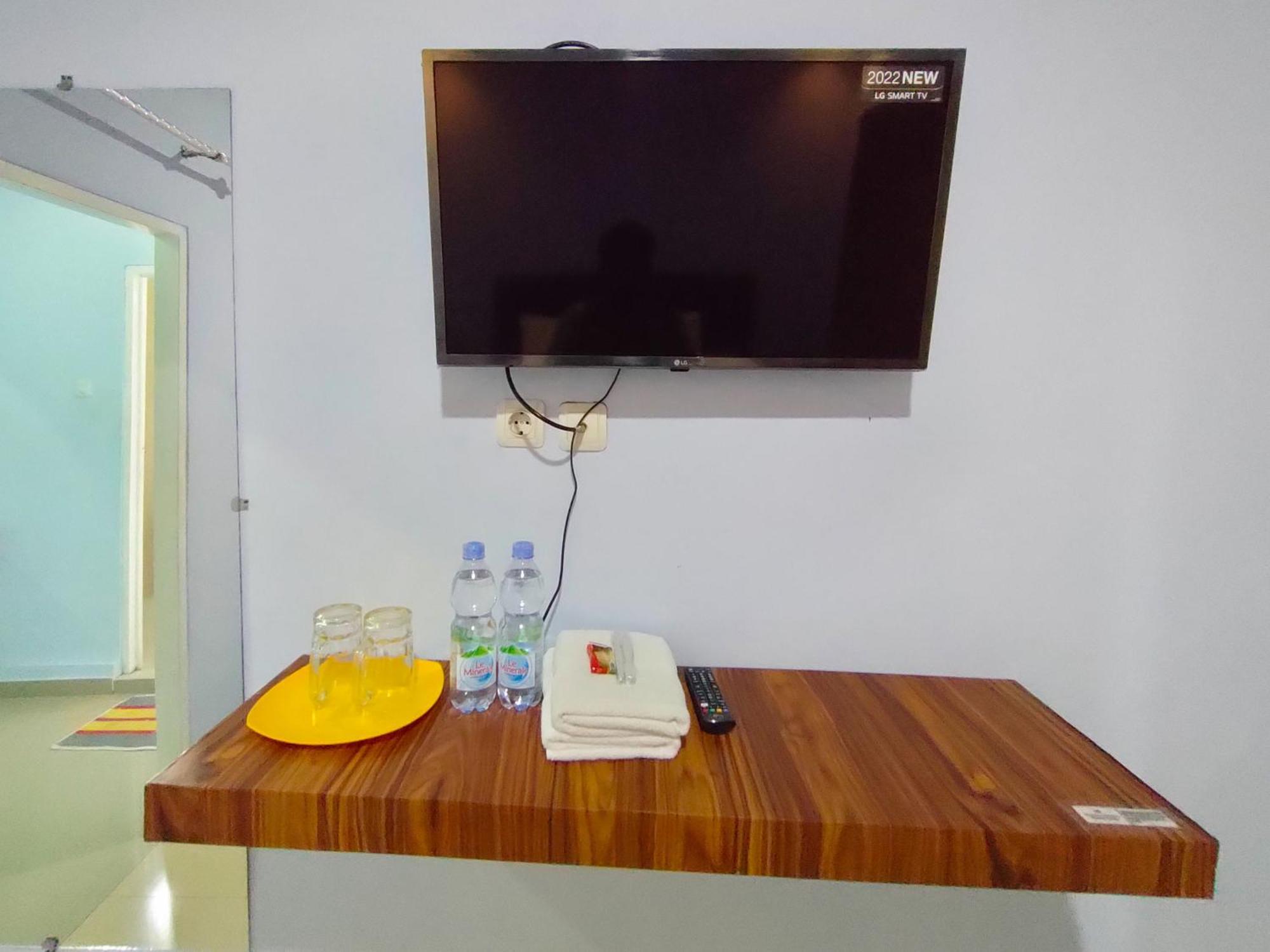 Hotel Reddoorz Syariah Near Stasiun Wates à Wates  Extérieur photo