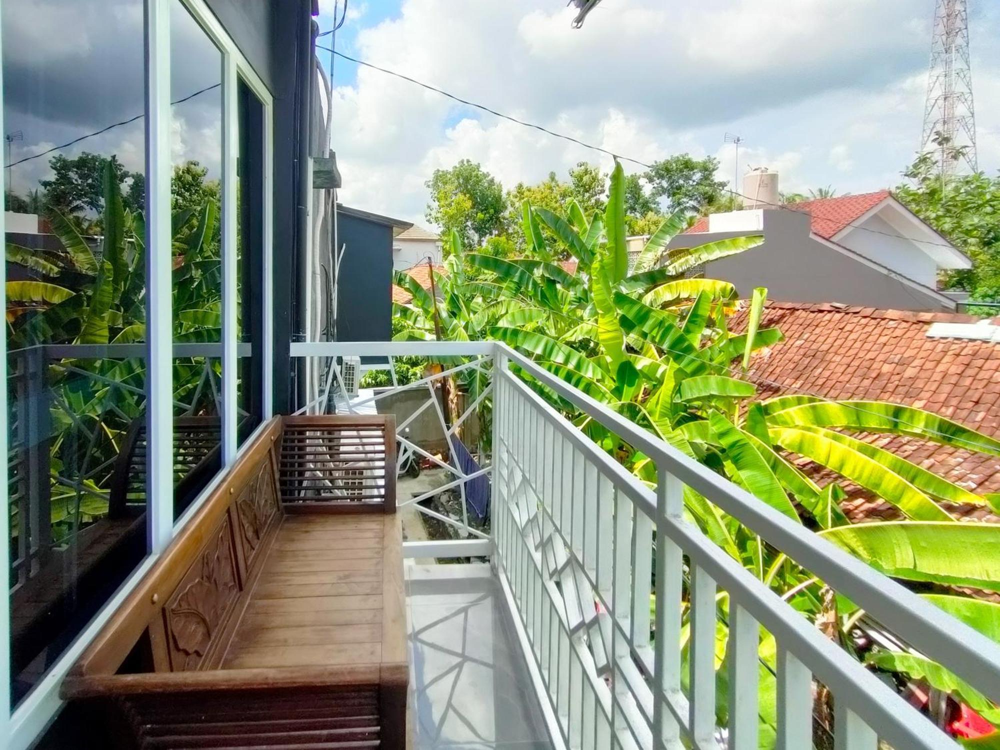Hotel Reddoorz Syariah Near Stasiun Wates à Wates  Extérieur photo